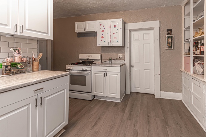 1235 Court, ROCKFORD, Illinois 61102, ,3 - 4 Units,For Sale,Court,202601690