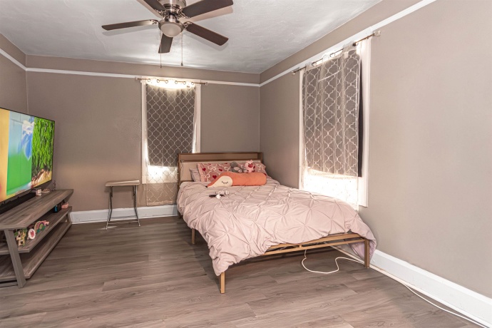 1235 Court, ROCKFORD, Illinois 61102, ,3 - 4 Units,For Sale,Court,202601690