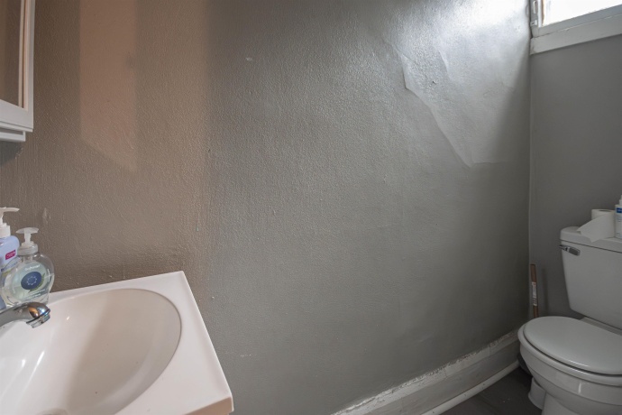 1235 Court, ROCKFORD, Illinois 61102, ,3 - 4 Units,For Sale,Court,202601690