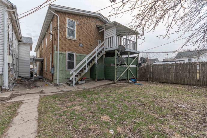 1235 Court, ROCKFORD, Illinois 61102, ,3 - 4 Units,For Sale,Court,202601690