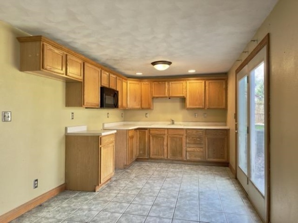 1722-1724 LYRAN, ROCKFORD, Illinois 61109, ,2 Units,For Sale,LYRAN,202602127