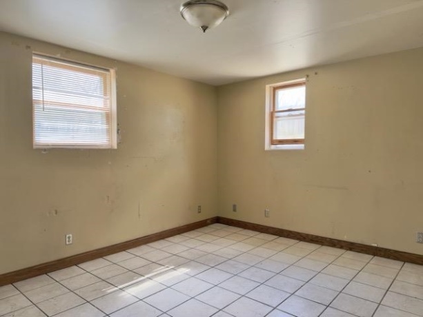 1722-1724 LYRAN, ROCKFORD, Illinois 61109, ,2 Units,For Sale,LYRAN,202602127