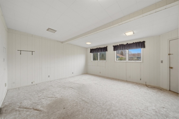 1201 Long, STERLING, Illinois 61081, 3 Bedrooms Bedrooms, ,1 BathroomBathrooms,House,For Sale,Long,202602139