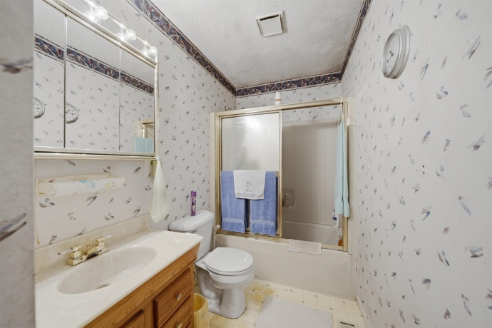 1201 Long, STERLING, Illinois 61081, 3 Bedrooms Bedrooms, ,1 BathroomBathrooms,House,For Sale,Long,202602139