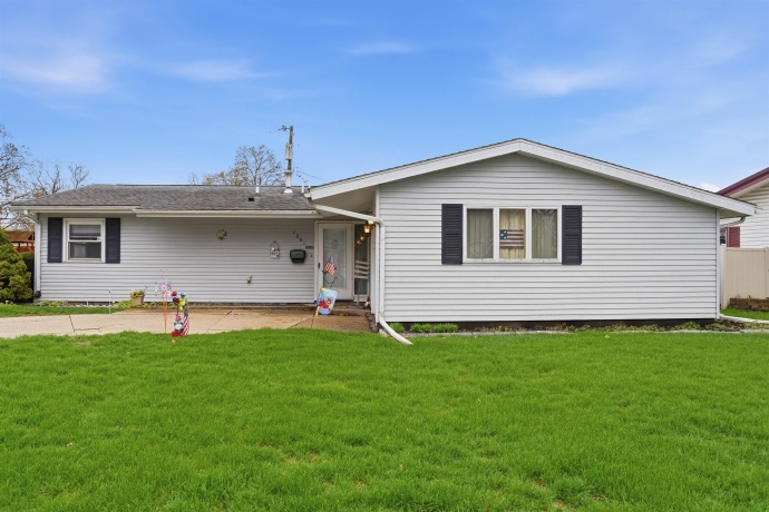 1201 Long, STERLING, Illinois 61081, 3 Bedrooms Bedrooms, ,1 BathroomBathrooms,House,For Sale,Long,202602139