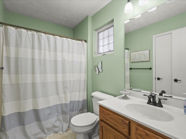 1774 Gainsboro, LAKE SUMMERSET, Illinois 61019, 4 Bedrooms Bedrooms, ,3 BathroomsBathrooms,House,For Sale,Gainsboro,202602140