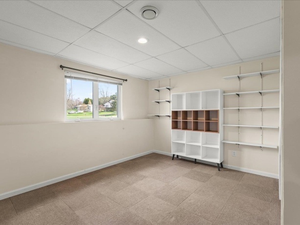 1774 Gainsboro, LAKE SUMMERSET, Illinois 61019, 4 Bedrooms Bedrooms, ,3 BathroomsBathrooms,House,For Sale,Gainsboro,202602140