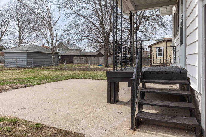 1615 15th, ROCKFORD, Illinois 61104, 3 Bedrooms Bedrooms, ,1 BathroomBathrooms,House,For Sale,15th,202601683