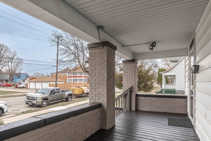 1615 15th, ROCKFORD, Illinois 61104, 3 Bedrooms Bedrooms, ,1 BathroomBathrooms,House,For Sale,15th,202601683