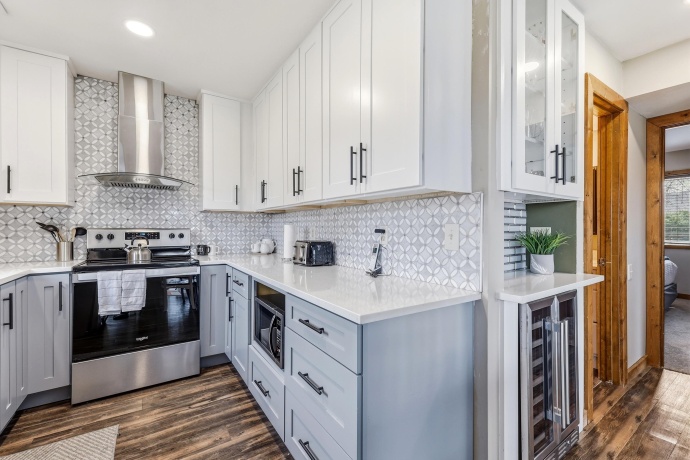 6 Bob-O-Link, GALENA, Illinois 61036, 3 Bedrooms Bedrooms, ,2 BathroomsBathrooms,House,For Sale,Bob-O-Link,202602145