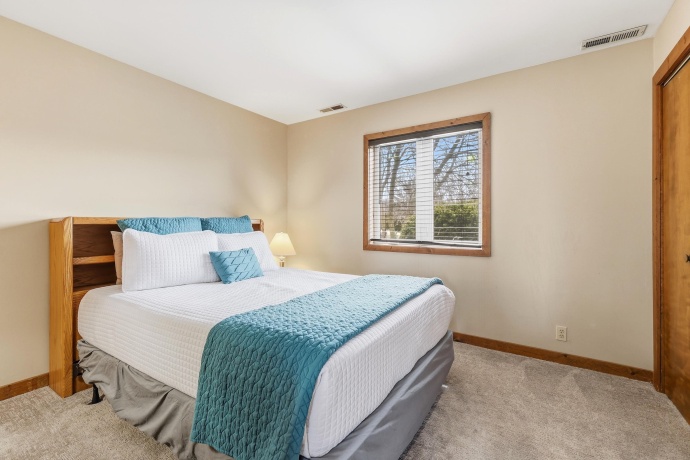 6 Bob-O-Link, GALENA, Illinois 61036, 3 Bedrooms Bedrooms, ,2 BathroomsBathrooms,House,For Sale,Bob-O-Link,202602145