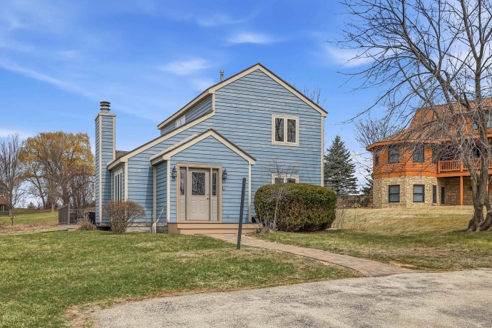 6 Bob-O-Link, GALENA, Illinois 61036, 3 Bedrooms Bedrooms, ,2 BathroomsBathrooms,House,For Sale,Bob-O-Link,202602145