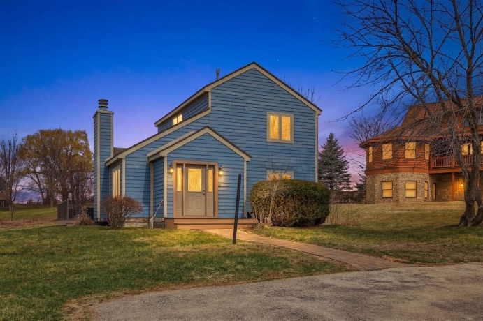 6 Bob-O-Link, GALENA, Illinois 61036, 3 Bedrooms Bedrooms, ,2 BathroomsBathrooms,House,For Sale,Bob-O-Link,202602145