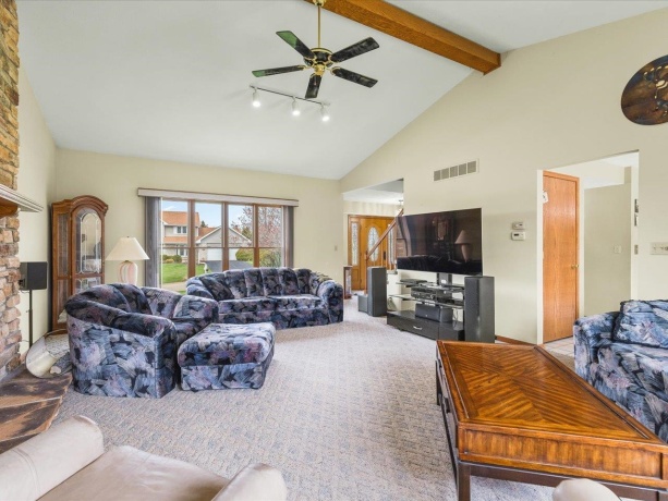 2615 Sioux, ROCKFORD, Illinois 61109, 3 Bedrooms Bedrooms, ,2 BathroomsBathrooms,House,For Sale,Sioux,202602148