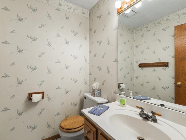 2615 Sioux, ROCKFORD, Illinois 61109, 3 Bedrooms Bedrooms, ,2 BathroomsBathrooms,House,For Sale,Sioux,202602148