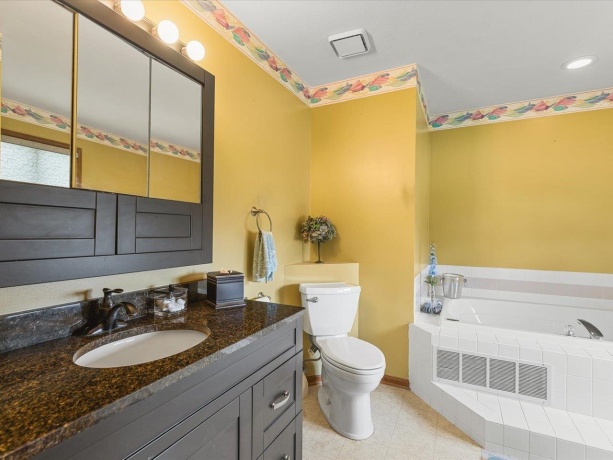 2615 Sioux, ROCKFORD, Illinois 61109, 3 Bedrooms Bedrooms, ,2 BathroomsBathrooms,House,For Sale,Sioux,202602148