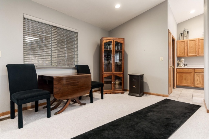 6465 Corinas, ROCKFORD, Illinois 61103, 3 Bedrooms Bedrooms, ,2 BathroomsBathrooms,House,For Sale,Corinas,202602150