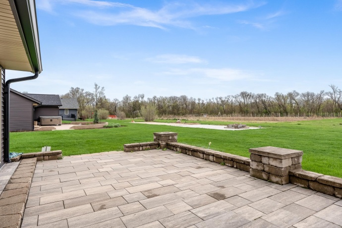 6465 Corinas, ROCKFORD, Illinois 61103, 3 Bedrooms Bedrooms, ,2 BathroomsBathrooms,House,For Sale,Corinas,202602150