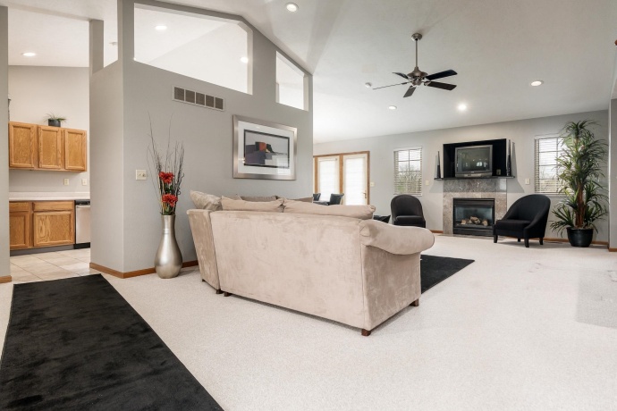 6465 Corinas, ROCKFORD, Illinois 61103, 3 Bedrooms Bedrooms, ,2 BathroomsBathrooms,House,For Sale,Corinas,202602150