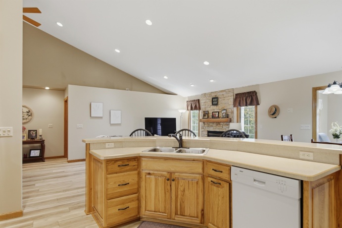 2608 Hill, ROCK FALLS, Illinois 61071, 4 Bedrooms Bedrooms, ,3 BathroomsBathrooms,House,For Sale,Hill,202602149