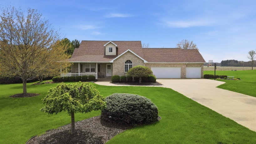 2608 Hill, ROCK FALLS, Illinois 61071, 4 Bedrooms Bedrooms, ,3 BathroomsBathrooms,House,For Sale,Hill,202602149