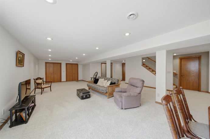 2608 Hill, ROCK FALLS, Illinois 61071, 4 Bedrooms Bedrooms, ,3 BathroomsBathrooms,House,For Sale,Hill,202602149