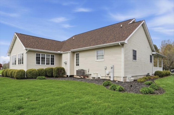 2608 Hill, ROCK FALLS, Illinois 61071, 4 Bedrooms Bedrooms, ,3 BathroomsBathrooms,House,For Sale,Hill,202602149