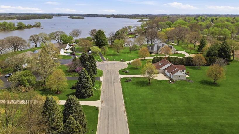 2608 Hill, ROCK FALLS, Illinois 61071, 4 Bedrooms Bedrooms, ,3 BathroomsBathrooms,House,For Sale,Hill,202602149