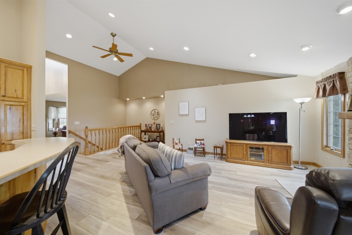 2608 Hill, ROCK FALLS, Illinois 61071, 4 Bedrooms Bedrooms, ,3 BathroomsBathrooms,House,For Sale,Hill,202602149