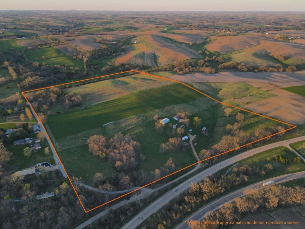 15700 Imbus Lane, EAST DUBUQUE, Illinois 61025, 2 Bedrooms Bedrooms, ,1 BathroomBathrooms,Farm,For Sale,Imbus Lane,202602159