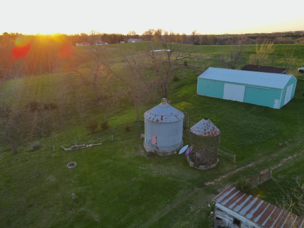 15700 Imbus Lane, EAST DUBUQUE, Illinois 61025, 2 Bedrooms Bedrooms, ,1 BathroomBathrooms,Farm,For Sale,Imbus Lane,202602159