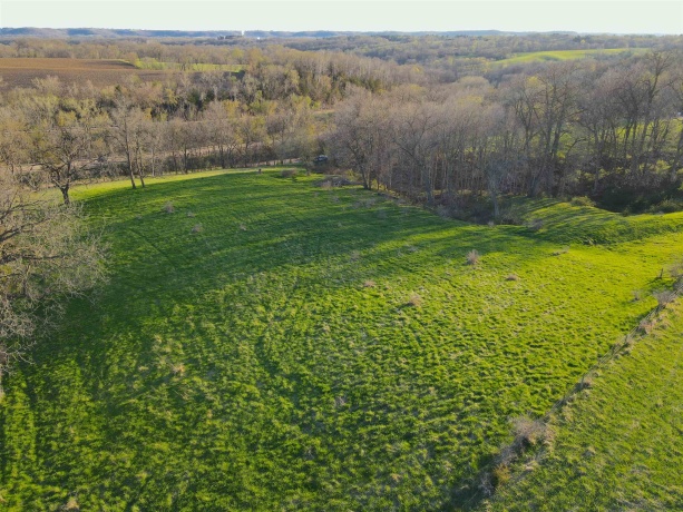 15700 Imbus Lane, EAST DUBUQUE, Illinois 61025, 2 Bedrooms Bedrooms, ,1 BathroomBathrooms,Farm,For Sale,Imbus Lane,202602159