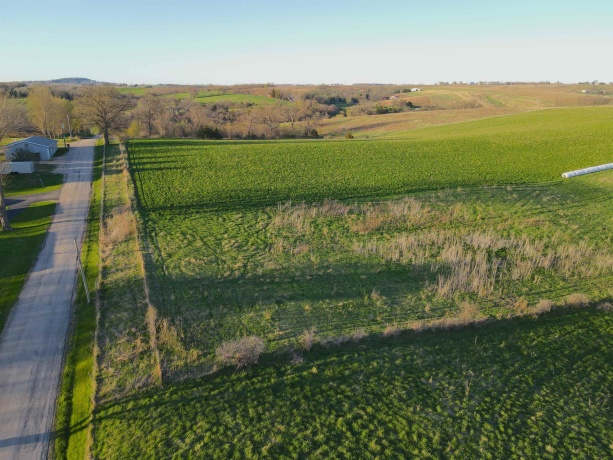 15700 Imbus Lane, EAST DUBUQUE, Illinois 61025, 2 Bedrooms Bedrooms, ,1 BathroomBathrooms,Farm,For Sale,Imbus Lane,202602159