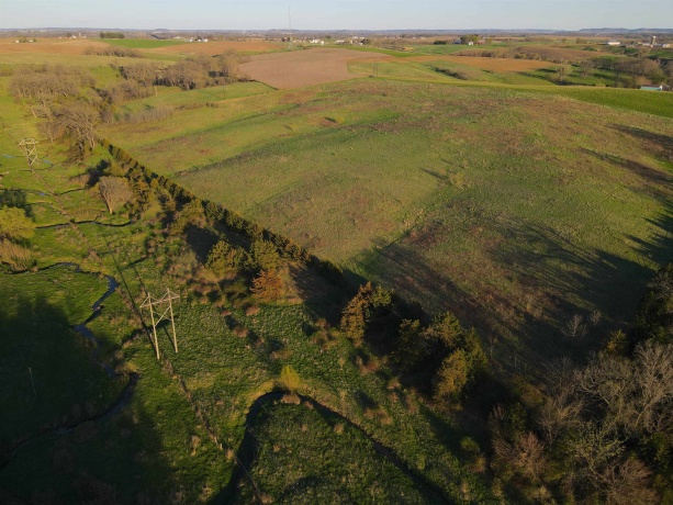 15700 Imbus Lane, EAST DUBUQUE, Illinois 61025, 2 Bedrooms Bedrooms, ,1 BathroomBathrooms,Farm,For Sale,Imbus Lane,202602159