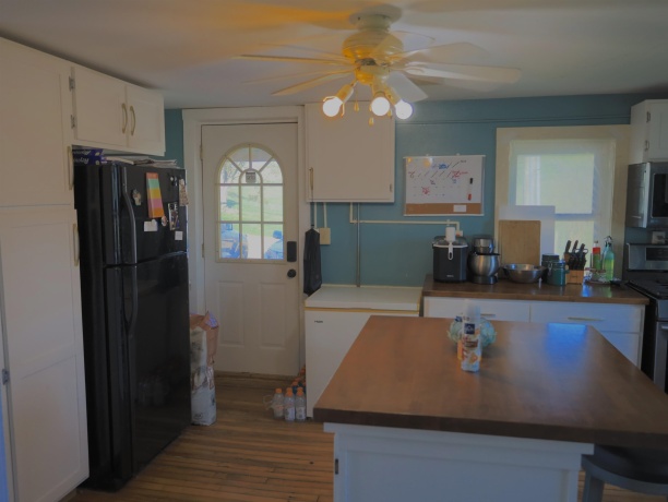 15700 Imbus Lane, EAST DUBUQUE, Illinois 61025, 2 Bedrooms Bedrooms, ,1 BathroomBathrooms,Farm,For Sale,Imbus Lane,202602159