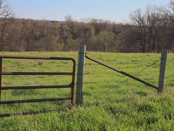 15700 Imbus Lane, EAST DUBUQUE, Illinois 61025, 2 Bedrooms Bedrooms, ,1 BathroomBathrooms,Farm,For Sale,Imbus Lane,202602159