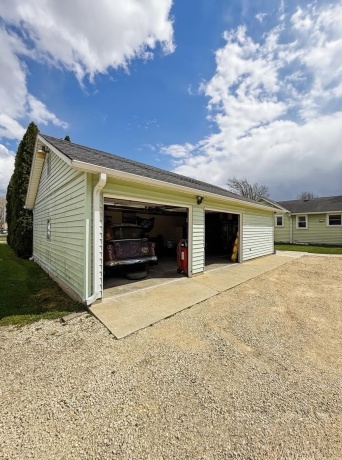 109 South, KIRKLAND, Illinois 60146, 3 Bedrooms Bedrooms, ,1 BathroomBathrooms,House,For Sale,South,202602160