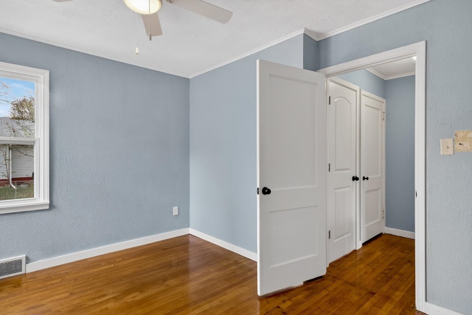 1706 Warren, ROCKFORD, Illinois 61108, 3 Bedrooms Bedrooms, ,1 BathroomBathrooms,House,For Sale,Warren,202602161