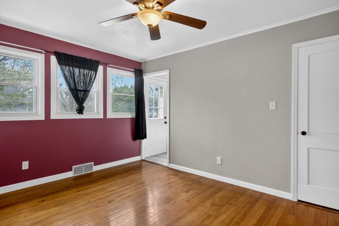 1706 Warren, ROCKFORD, Illinois 61108, 3 Bedrooms Bedrooms, ,1 BathroomBathrooms,House,For Sale,Warren,202602161