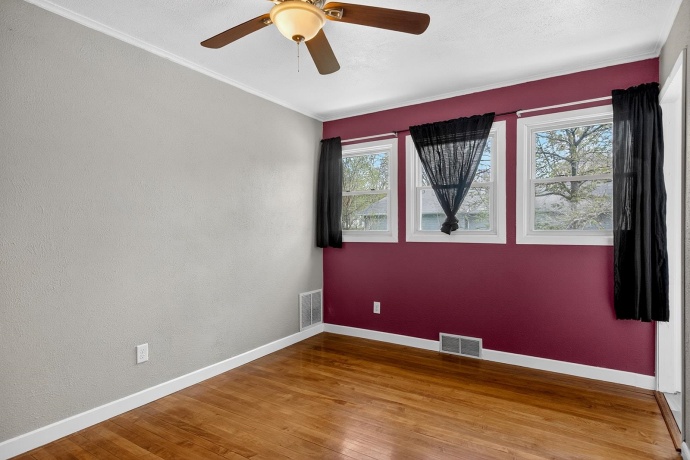 1706 Warren, ROCKFORD, Illinois 61108, 3 Bedrooms Bedrooms, ,1 BathroomBathrooms,House,For Sale,Warren,202602161