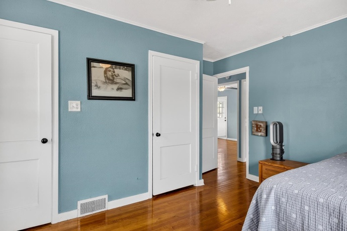 1706 Warren, ROCKFORD, Illinois 61108, 3 Bedrooms Bedrooms, ,1 BathroomBathrooms,House,For Sale,Warren,202602161