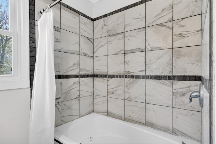 1706 Warren, ROCKFORD, Illinois 61108, 3 Bedrooms Bedrooms, ,1 BathroomBathrooms,House,For Sale,Warren,202602161