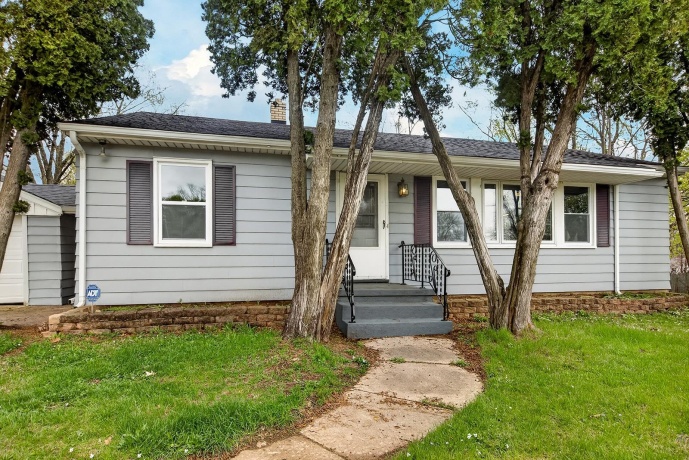 1706 Warren, ROCKFORD, Illinois 61108, 3 Bedrooms Bedrooms, ,1 BathroomBathrooms,House,For Sale,Warren,202602161