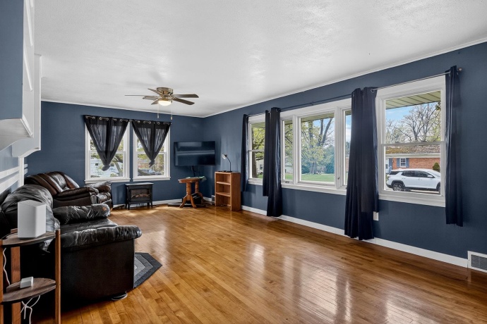 1706 Warren, ROCKFORD, Illinois 61108, 3 Bedrooms Bedrooms, ,1 BathroomBathrooms,House,For Sale,Warren,202602161