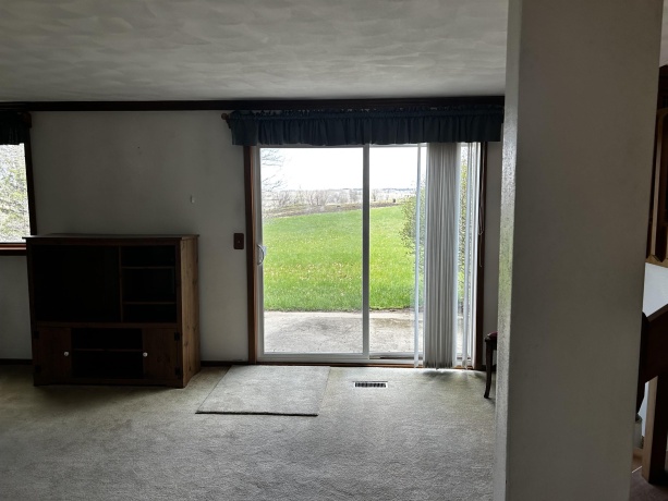 10072 IL RTE 72, FORRESTON, Illinois 61030, 3 Bedrooms Bedrooms, ,1 BathroomBathrooms,House,For Sale,IL RTE 72,202602163