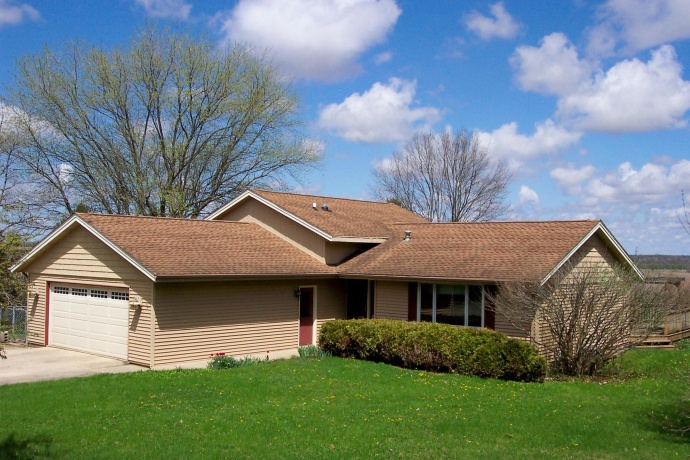 10072 IL RTE 72, FORRESTON, Illinois 61030, 3 Bedrooms Bedrooms, ,1 BathroomBathrooms,House,For Sale,IL RTE 72,202602163