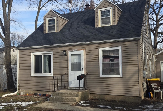 707 ROYAL, ROCKFORD, Illinois 61101, 3 Bedrooms Bedrooms, ,1 BathroomBathrooms,House,For Sale,ROYAL,202602164