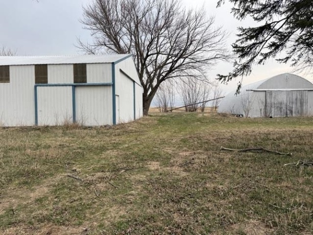 827 3450th, Utica, Illinois 61373, 3 Bedrooms Bedrooms, ,1 BathroomBathrooms,House,For Sale,3450th,202602168