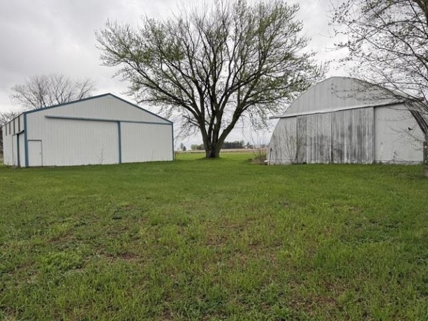 827 3450th, Utica, Illinois 61373, 3 Bedrooms Bedrooms, ,1 BathroomBathrooms,House,For Sale,3450th,202602168