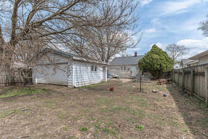 2717 Kinsey, ROCKFORD, Illinois 61109, 2 Bedrooms Bedrooms, ,1 BathroomBathrooms,House,For Sale,Kinsey,202602173